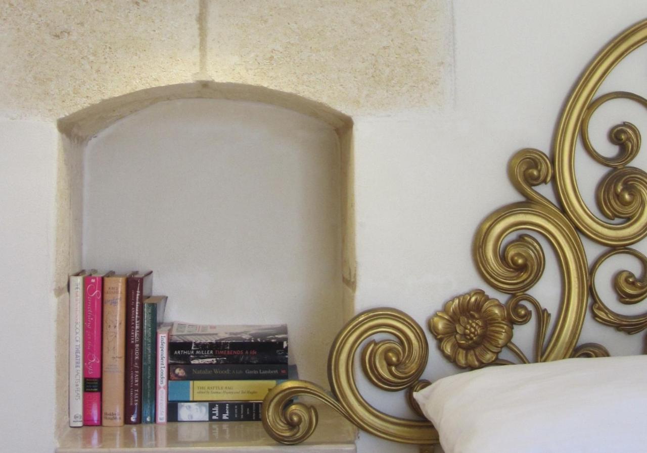 オストゥーニ Casa Della Scrittrice Bed & Breakfast エクステリア 写真