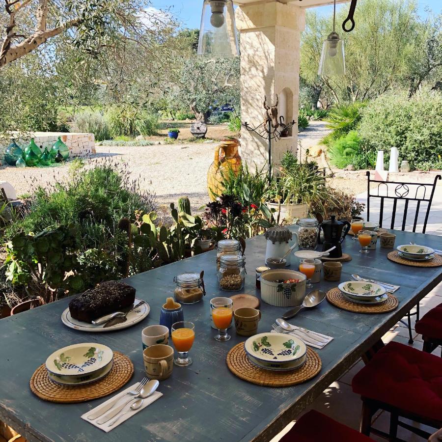 オストゥーニ Casa Della Scrittrice Bed & Breakfast エクステリア 写真